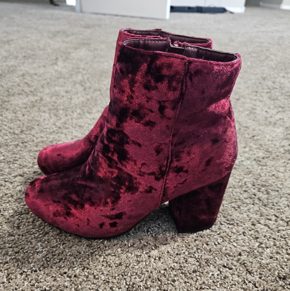 Wine crushed velvet ankle bootie